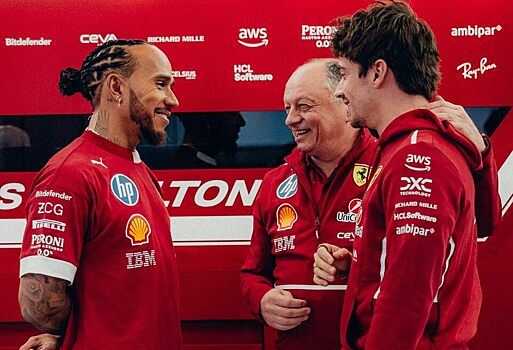 «Это странно». Жак Вильнёв – о разногласиях Хэмилтона с Ferrari