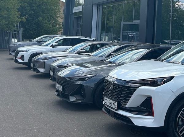 За первую неделю июля продано рекордное количество автомобилей в 2025 году