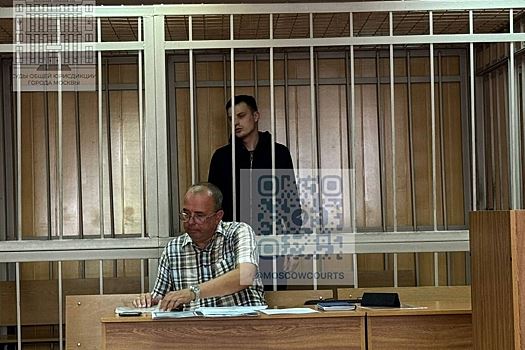Устроивший ДТП на Бережковской набережной полностью признал вину