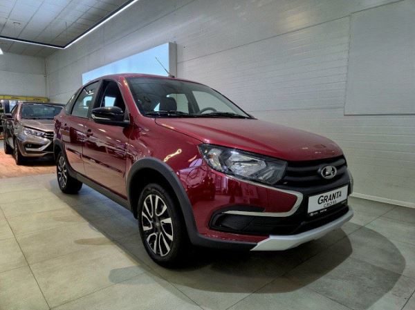 Новый кросс-лифтбек LADA Granta появился у дилеров